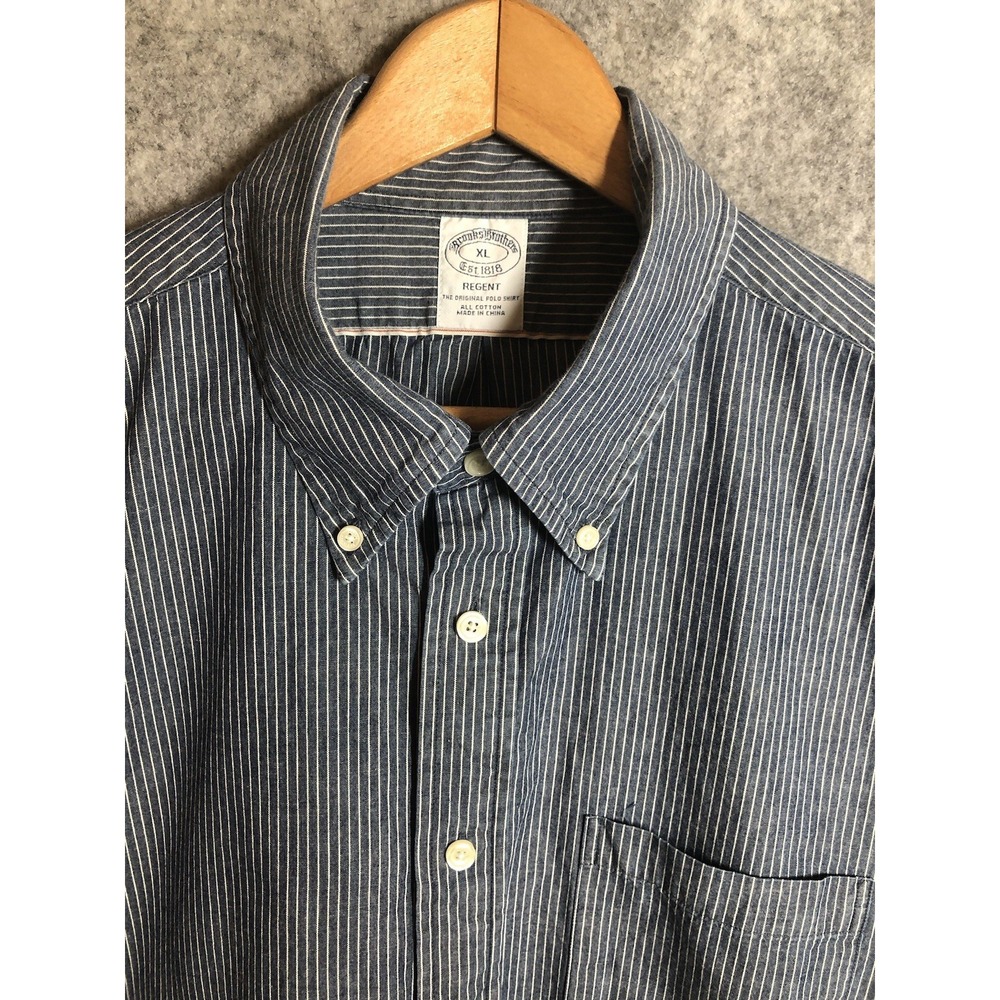 Brooks Brothers Shirt XL Blue Stripe Regent Career Casual Classic